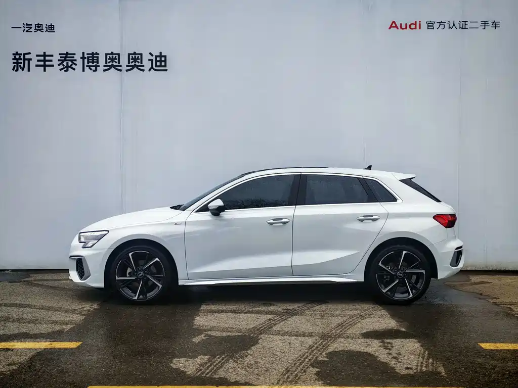 Audi A3 2023 Sportback 35 TFSI stylish and sporty купить на сайте DeffCars
