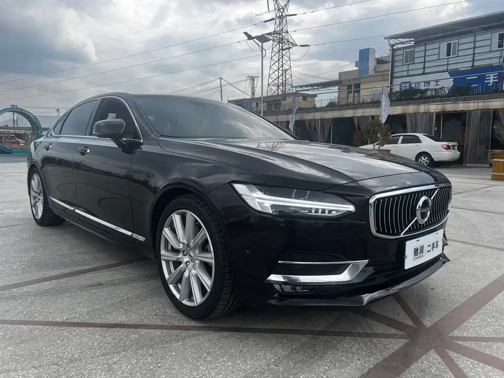 Volvo S90 2018 T5 Zhiya Edition купить на сайте DeffCars