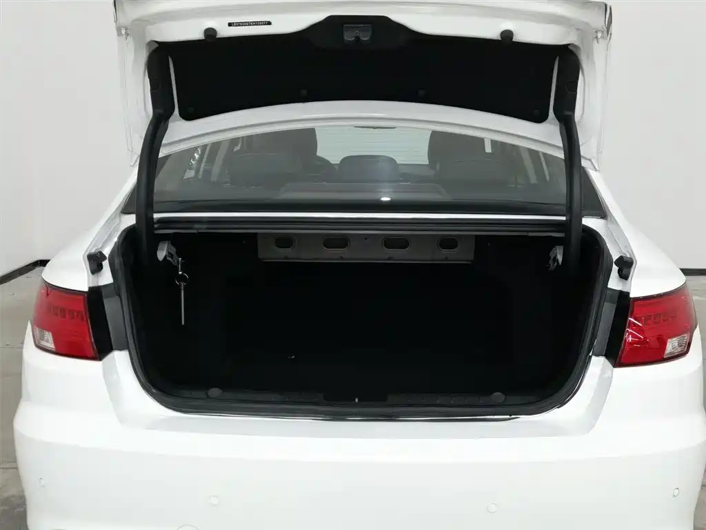 Emgrand GL 2019 1.4T manual elite smart model купить на сайте DeffCars