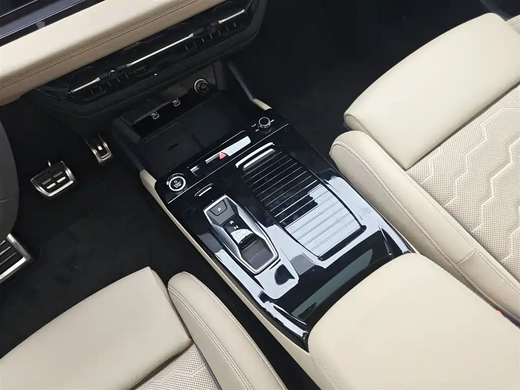 Audi Q6L e-tron 2026 super long range version купить на сайте DeffCars