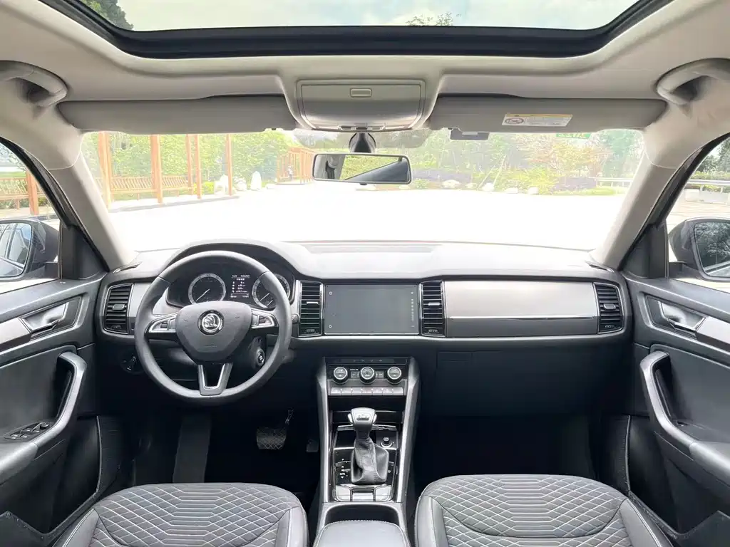 Kodiak 2018 facelift TSI330 5-seater two-wheel drive comfort version купить на сайте DeffCars