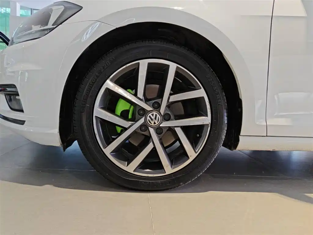 Golf 2020 Beloved Edition 280TSI DSG Deluxe купить на сайте DeffCars