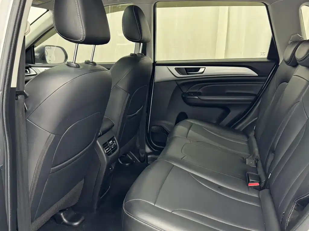Haval M6 2021 PLUS 1.5T DCT luxury smart connected model купить на сайте DeffCars