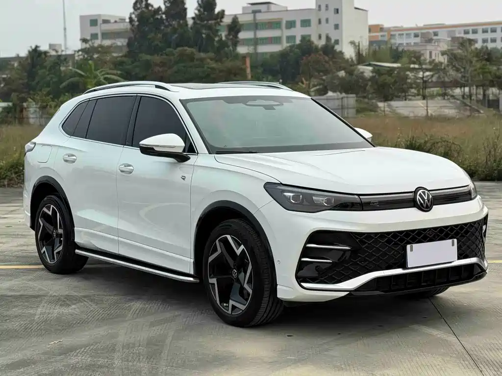 Tiguan L 2024 PRO 330TSI 2WD Smart Edition купить на сайте DeffCars