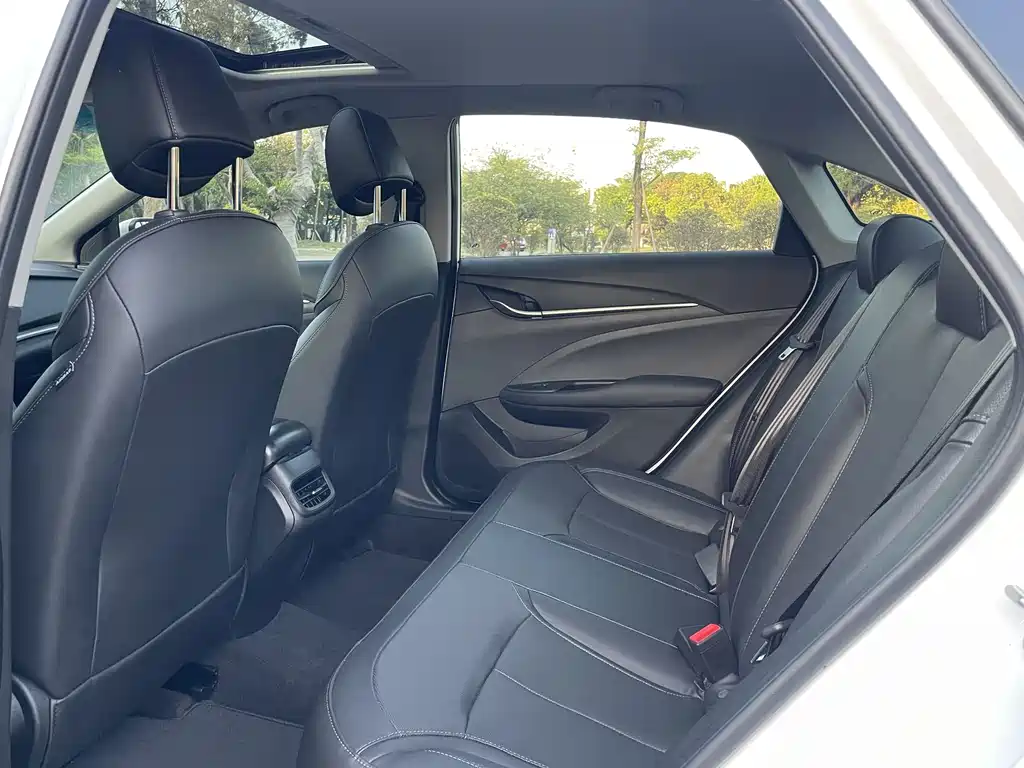 Yinglang 2021 model model 1.5L automatic elite model купить на сайте DeffCars