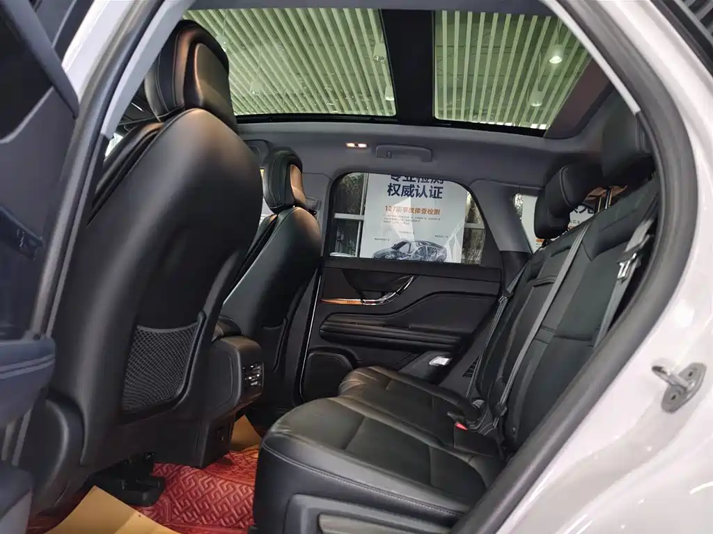 Adventurer 2022 2.0T Two-wheel drive Premium Edition купить на сайте DeffCars