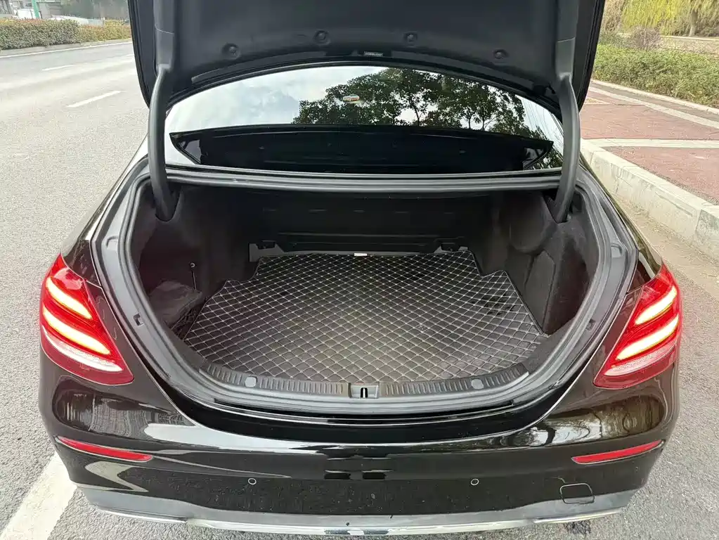 Mercedes-Benz E-Class 2020 E 300 L Sporty and Fashionable купить на сайте DeffCars