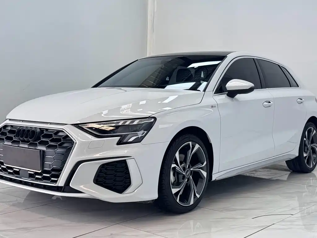 Audi A3 2021 Sportback 35 TFSI luxury sports model купить на сайте DeffCars