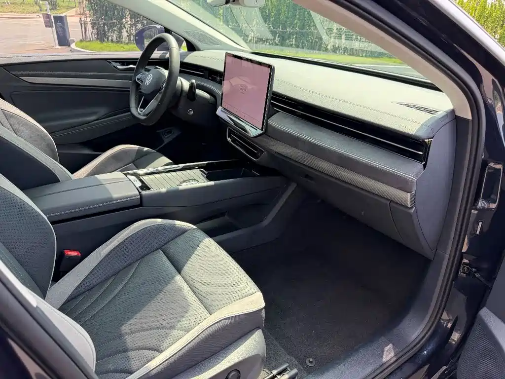 Volkswagen ID.7 VIZZION 2024 PRO купить на сайте DeffCars