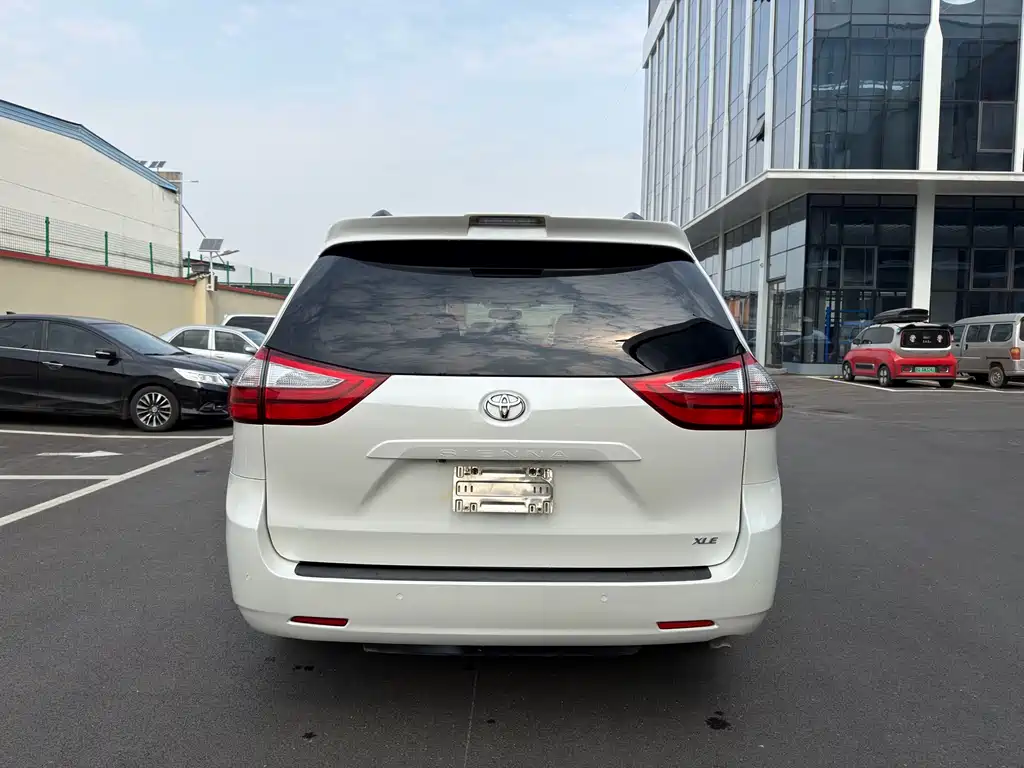SIENNA 2015 3.5L 2WD L купить на сайте DeffCars