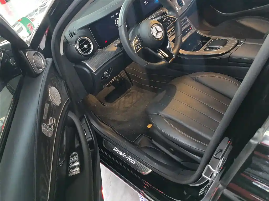 Mercedes-Benz E-Class 2023 E 300 L Luxury Model купить на сайте DeffCars