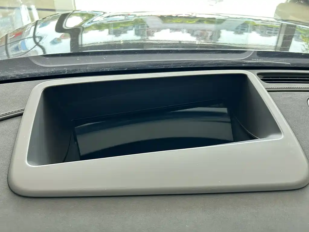 Wenjie M9 2024 extended range Ultra version 42kWh 6-seater version купить на сайте DeffCars