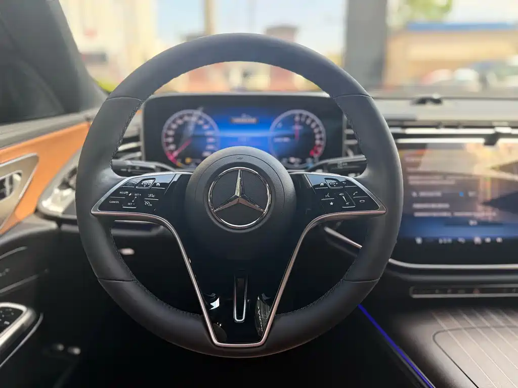 Mercedes-Benz E-Class New Energy 2024 E 350 e L plug-in hybrid sedan купить на сайте DeffCars