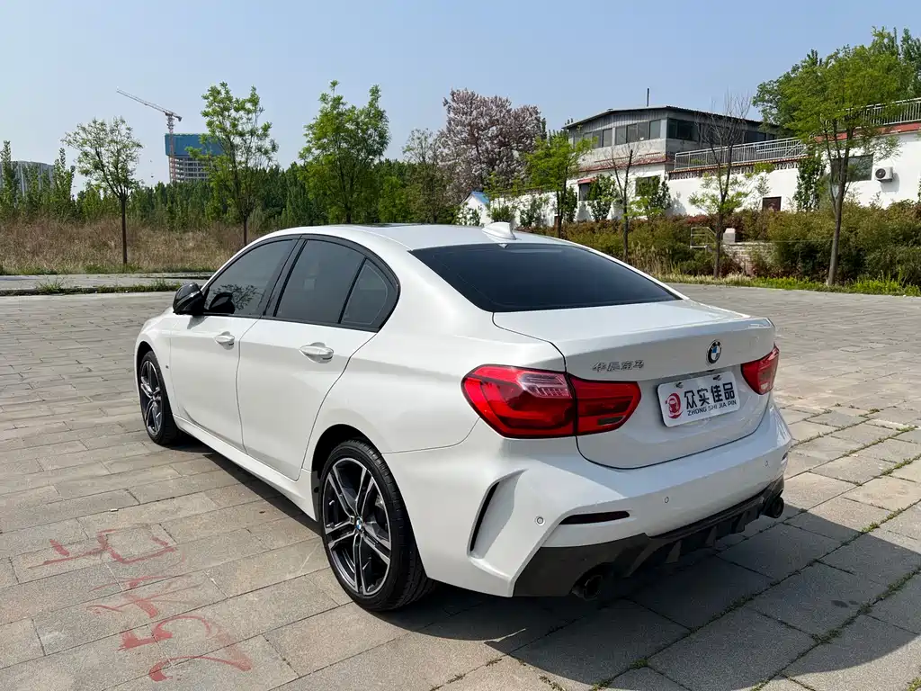BMW 1 Series 2022 125i M Sports Night Edition купить на сайте DeffCars