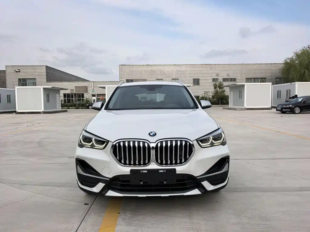 BMW X1 2022 facelift xDrive25Li exclusive model купить на сайте DeffCars