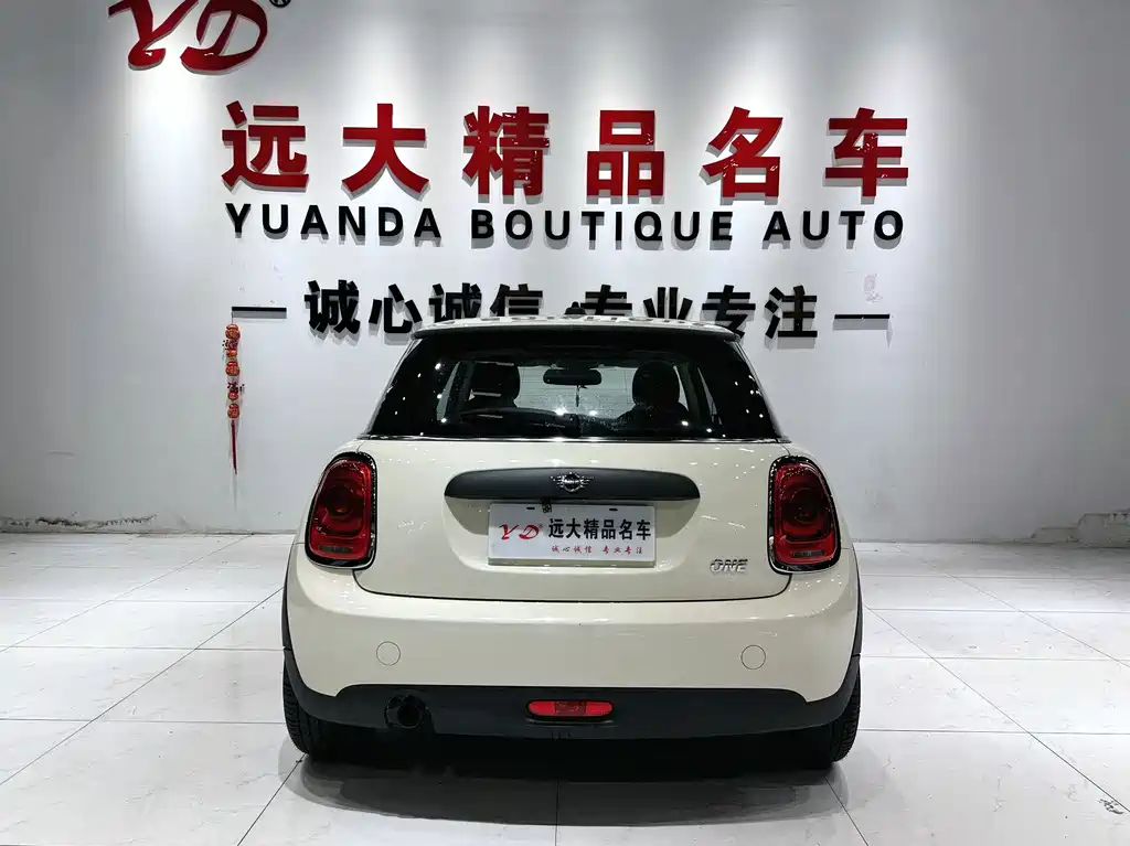 MINI 2018 1.5T ONE купить на сайте DeffCars