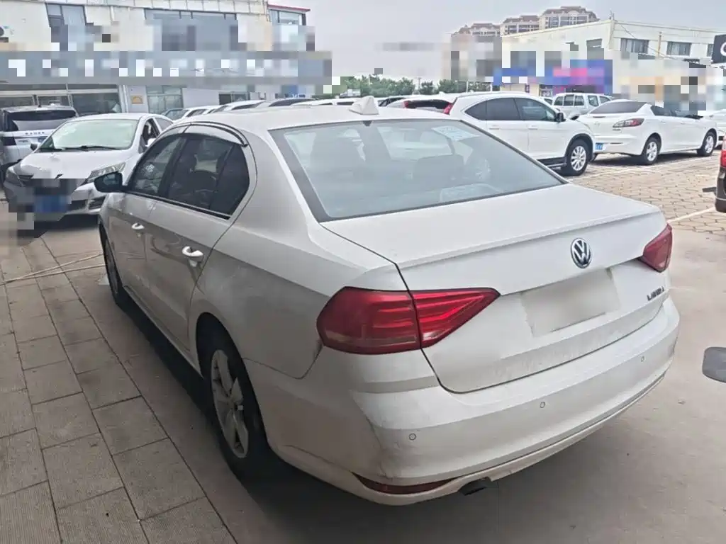 Lavida 2017 1.6L automatic fashion version купить на сайте DeffCars
