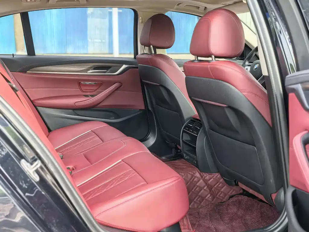 BMW 5 Series 2021 530Li Leading Luxury Package купить на сайте DeffCars