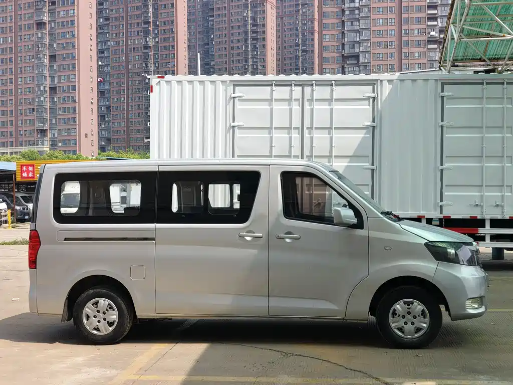 Changan Ruixing M70 2019 1.5L comfortable 6-seater National VI flat top back lift door DAM15KL купить на сайте DeffCars