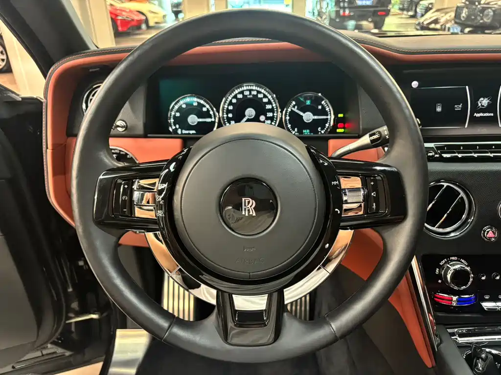 Cullinan 2018 five-seater version купить на сайте DeffCars