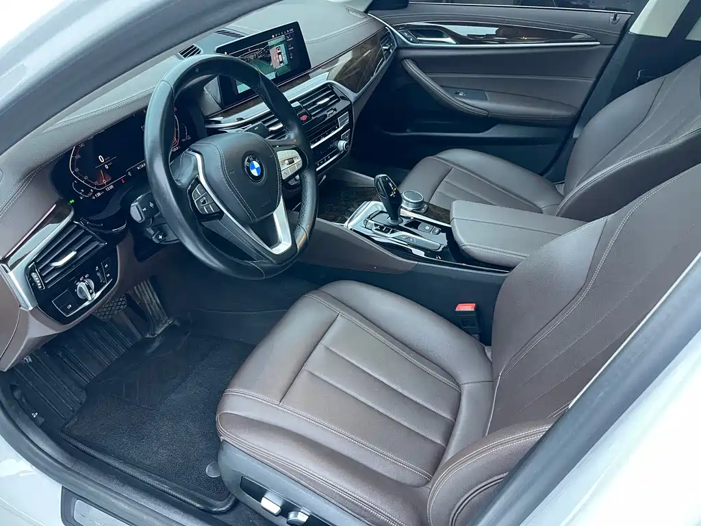 BMW 5 Series 2020 525Li Luxury Package купить на сайте DeffCars