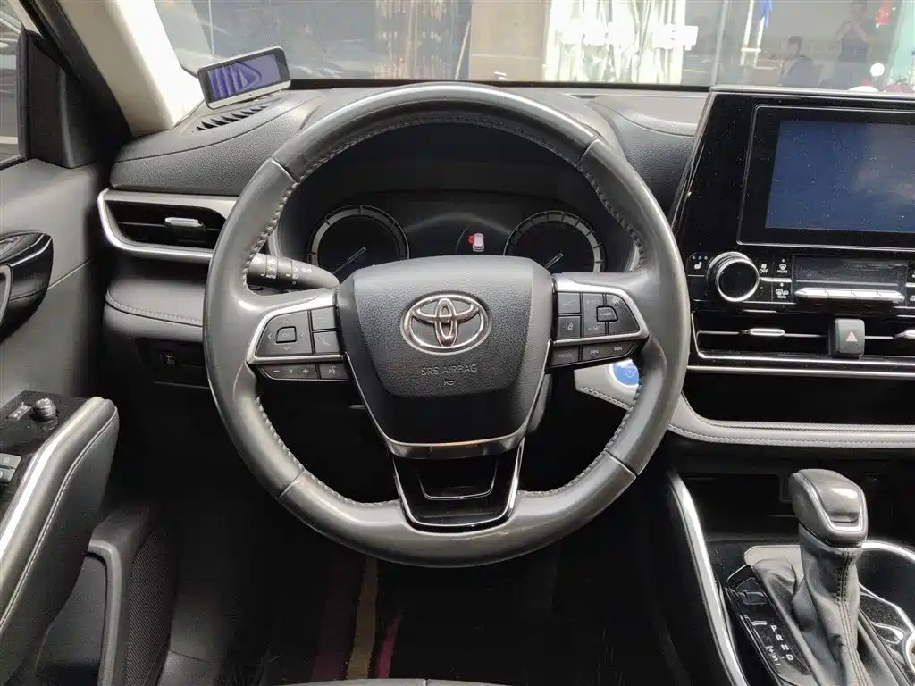Highlander 2022 dual engine 2.5L four-wheel drive luxury version 7 seats купить на сайте DeffCars