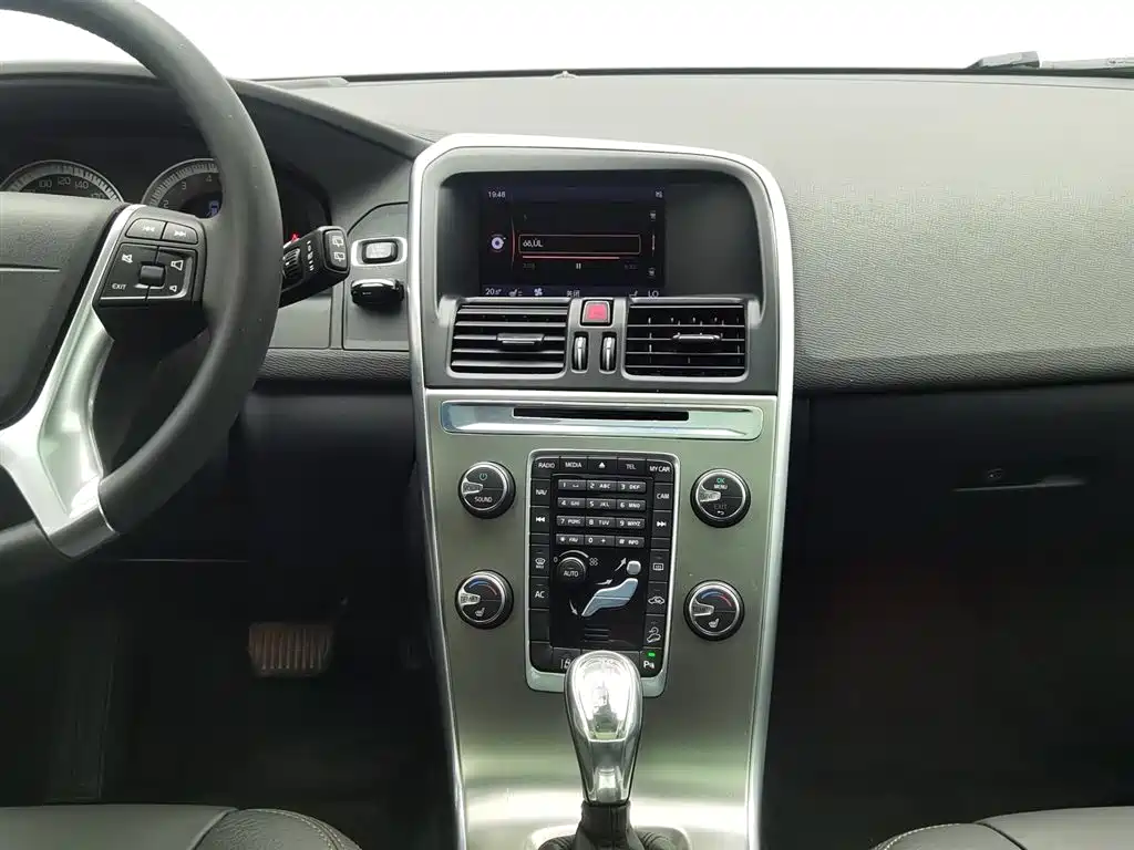 Volvo XC60 imported 2013 T6 AWD Zhiya Edition купить на сайте DeffCars