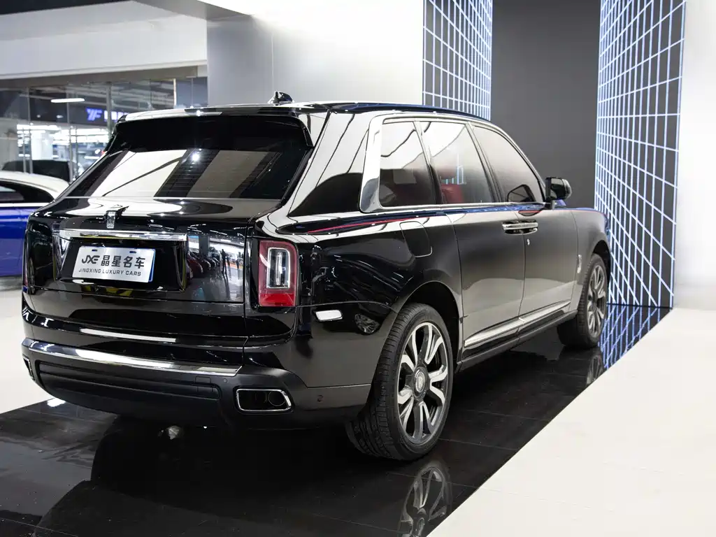 Cullinan 2018 four-seat version купить на сайте DeffCars