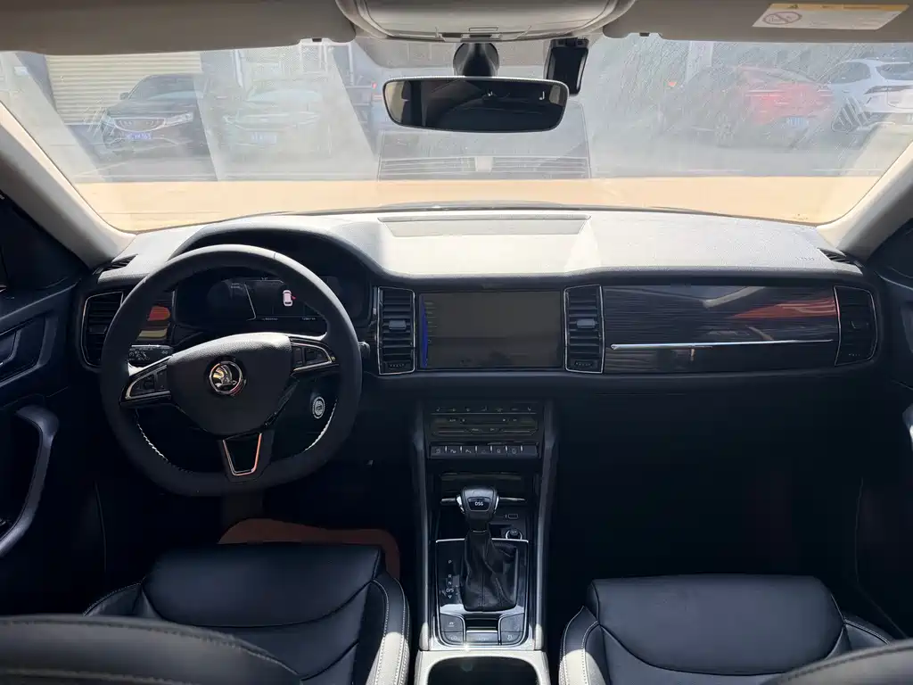 Kodiak 2020 TSI330 5-seater two-wheel drive luxury premium version купить на сайте DeffCars