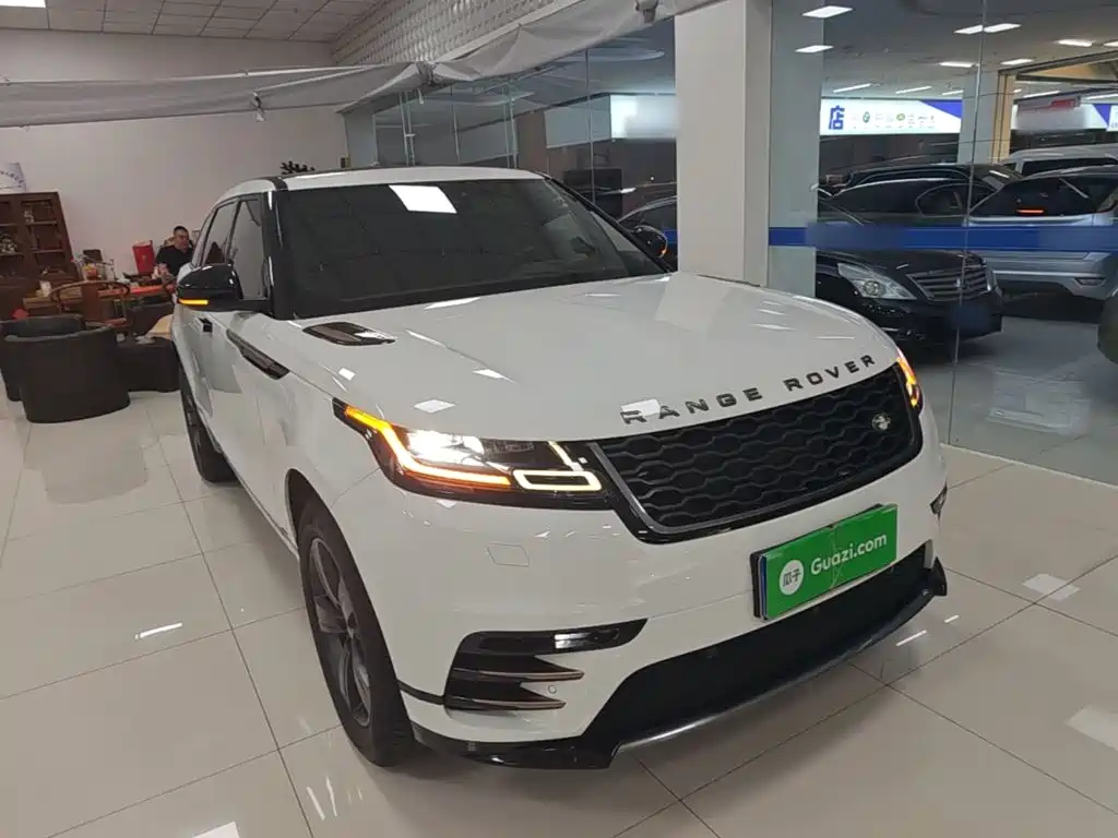 Range Rover Velar 2019 250PS R-DYNAMIC S купить на сайте DeffCars