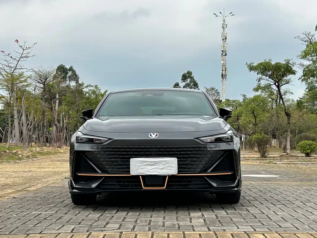 Changan UNI-V 2023 1.5T sports version купить на сайте DeffCars