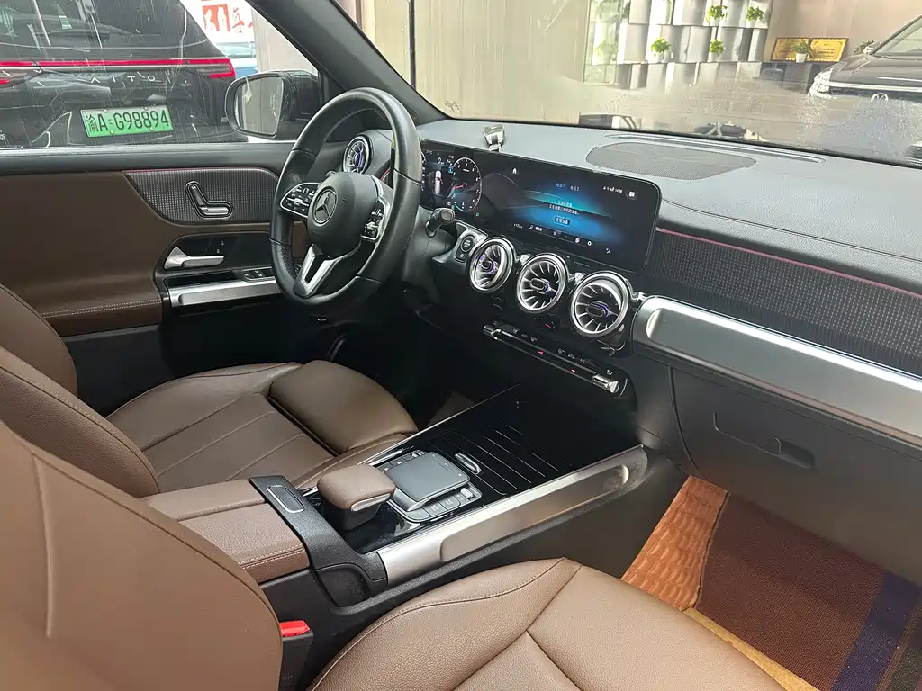 Mercedes-Benz GLB 2023 GLB 220 Dynamic купить на сайте DeffCars