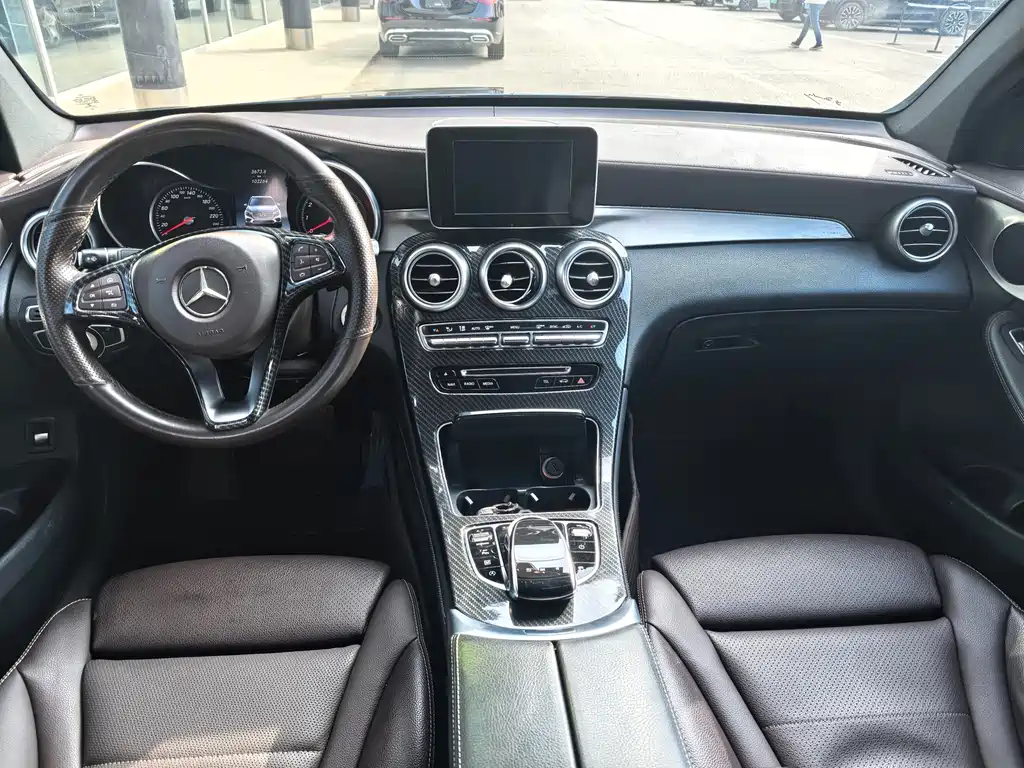 Mercedes-Benz GLC Coupe 2017 GLC 200 4MATIC Coupe SUV купить на сайте DeffCars