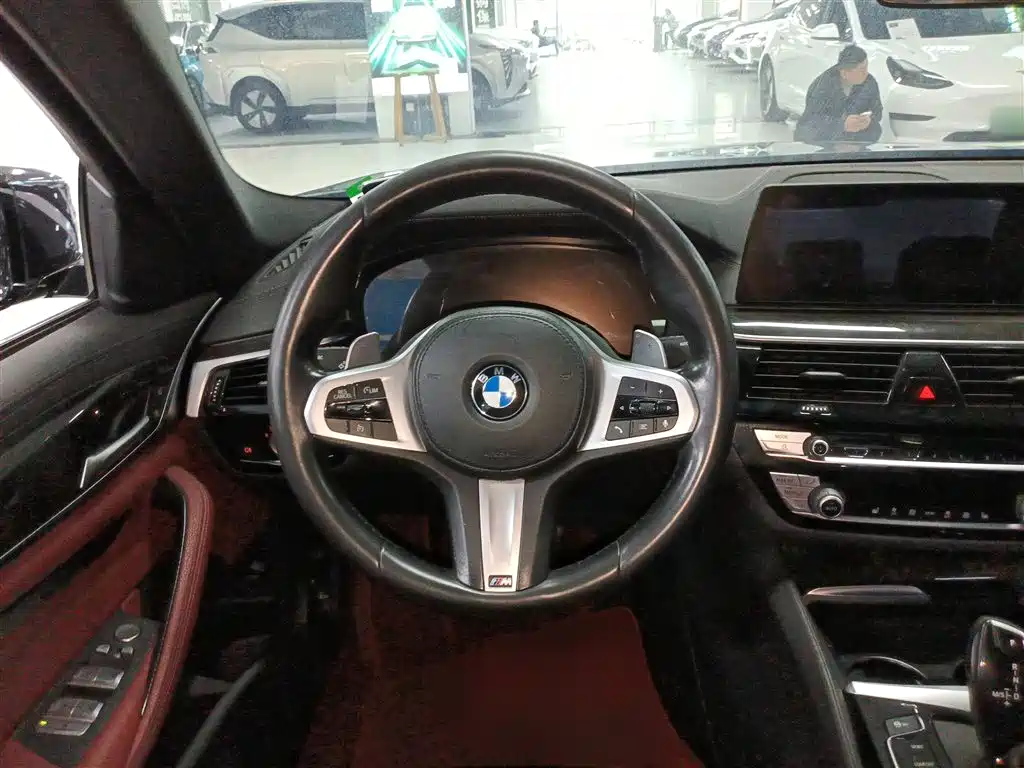 BMW 5 Series 2020 530Li Leading M Sports Package купить на сайте DeffCars
