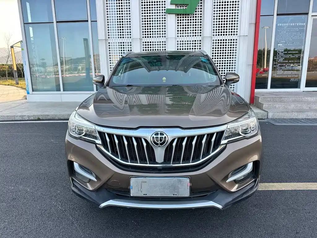 Zhonghua V6 2018 1.5T automatic premium model купить на сайте DeffCars