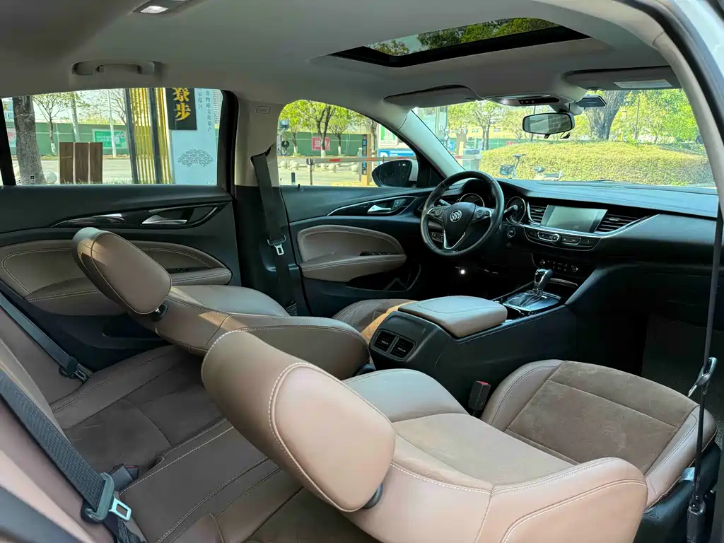 Regal 2019 20T Elite National VI купить на сайте DeffCars