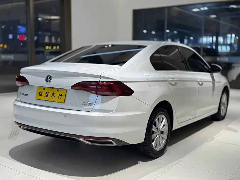 Bora 2020 280TSI DSG Elite купить на сайте DeffCars