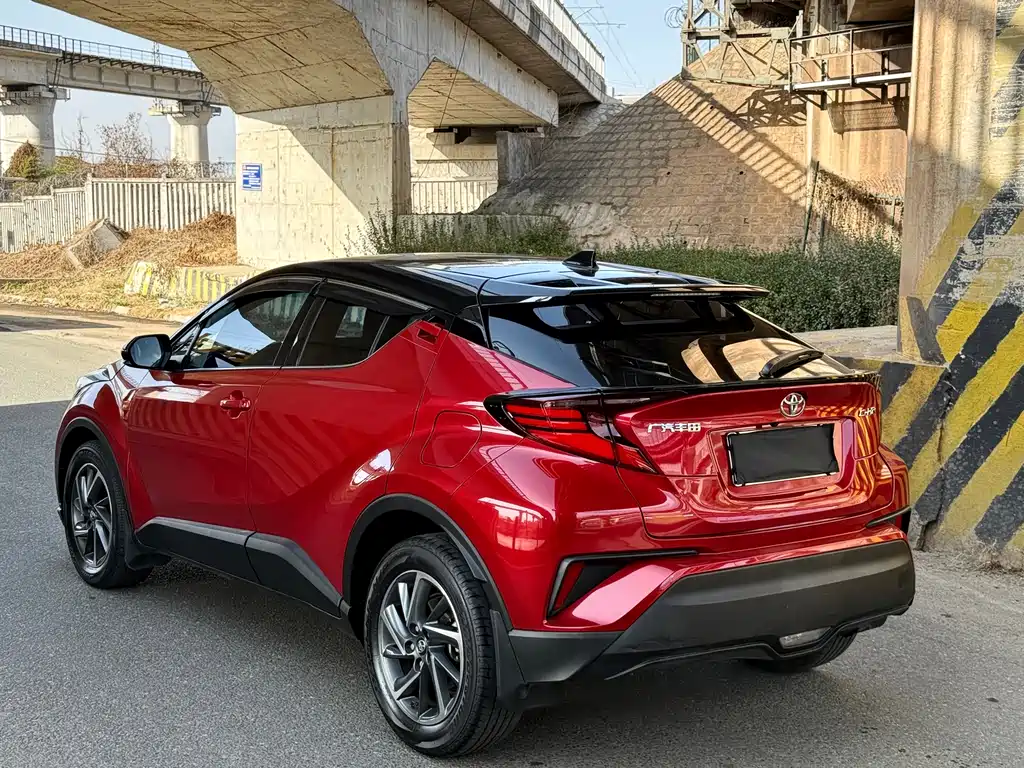 Toyota C-HR 2021 2.0L Luxury Edition купить на сайте DeffCars