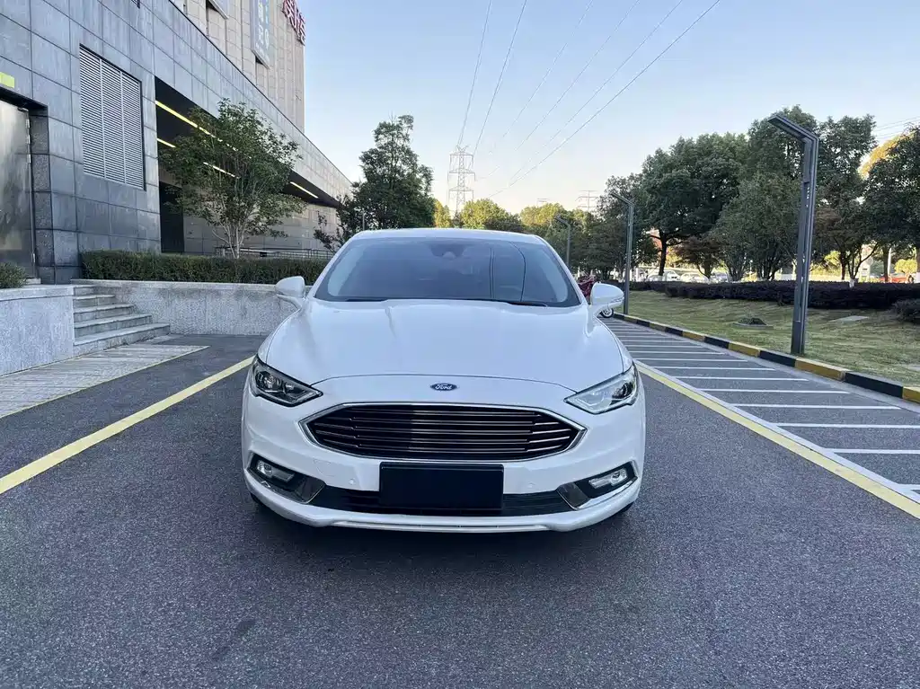 Mondeo 2018 EcoBoost 200 Luxury купить на сайте DeffCars