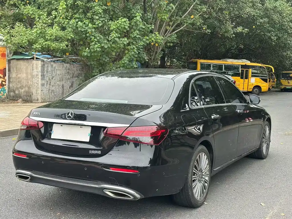 Mercedes-Benz E-Class 2023 E 300 L Luxury Model купить на сайте DeffCars