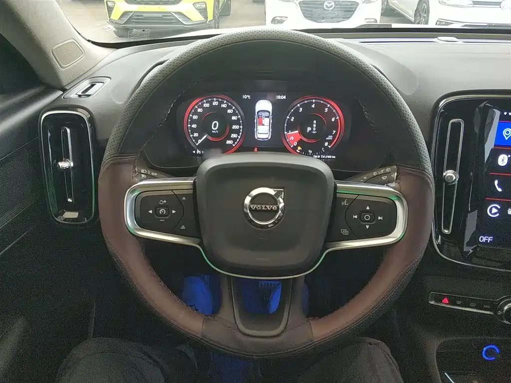 Volvo XC40 2020 T3 Zhiyuan Luxury Edition купить на сайте DeffCars