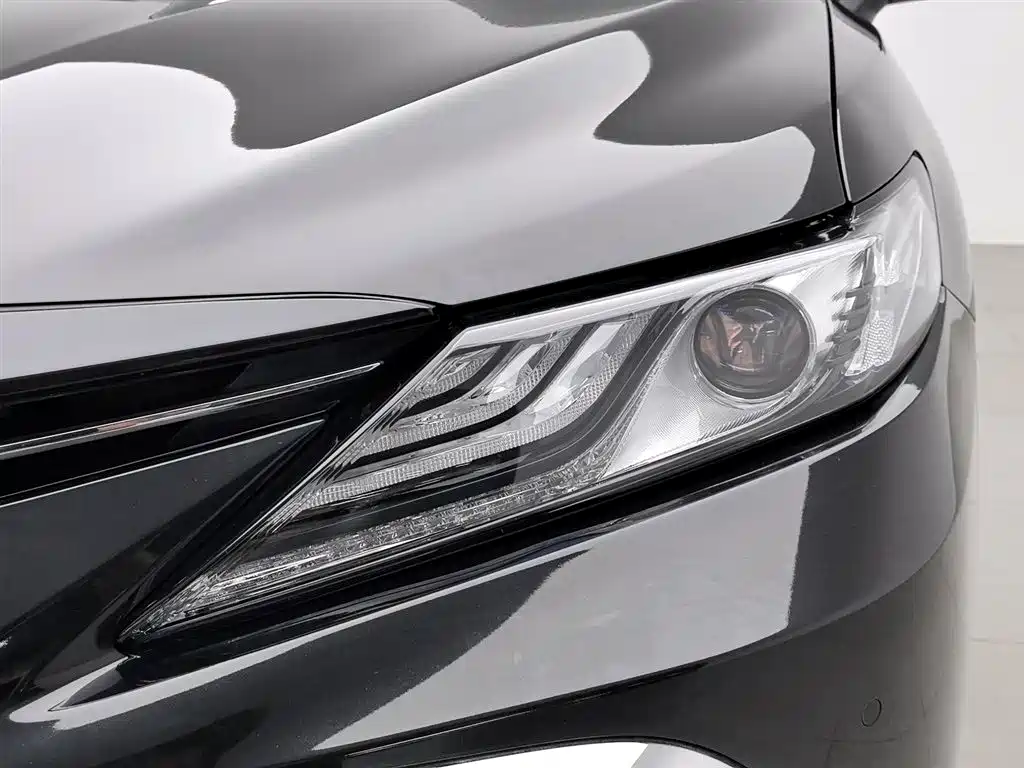 Camry 2021 2.0G Deluxe Edition купить на сайте DeffCars