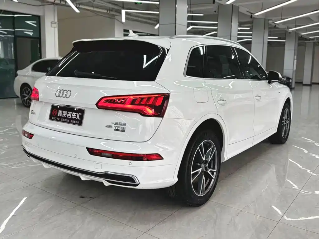 Audi Q5L 2018 45 TFSI Exclusive Fashion Type National V купить на сайте DeffCars