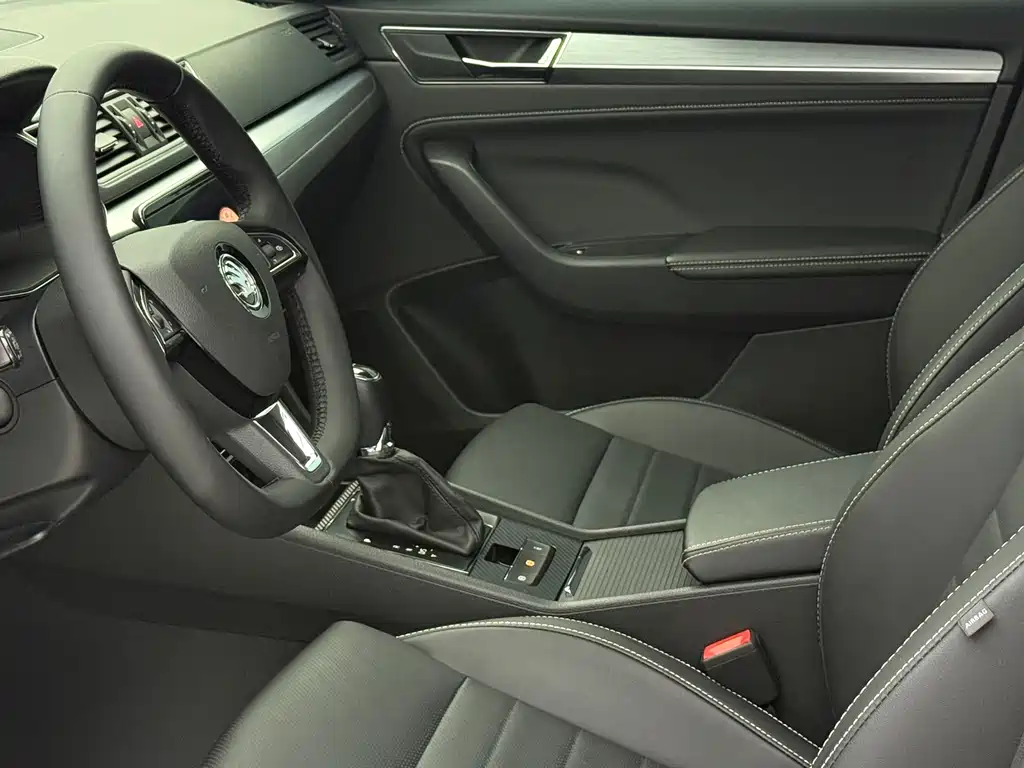 Superb 2023 TSI280 DSG Exclusive Edition купить на сайте DeffCars