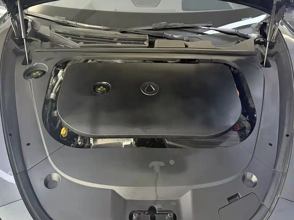 Denza Z9 2024 1100km four-wheel drive Max version купить на сайте DeffCars