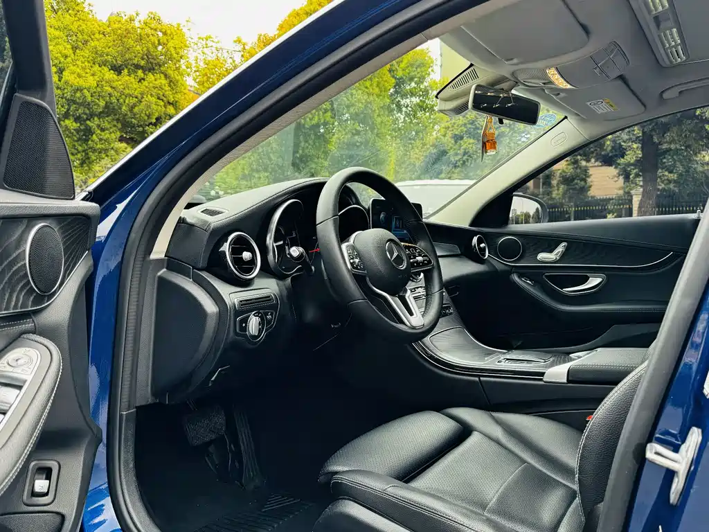 Mercedes-Benz C-Class 2019 C 180 L Fashionable Sports Edition купить на сайте DeffCars