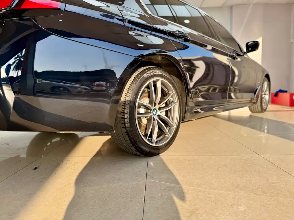 BMW 5 Series 2022 facelift 2 525Li M sports package купить на сайте DeffCars