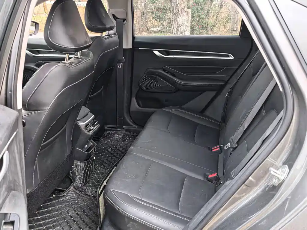 Emgrand 2025 4th Generation 1.5L CVT Star Edition купить на сайте DeffCars