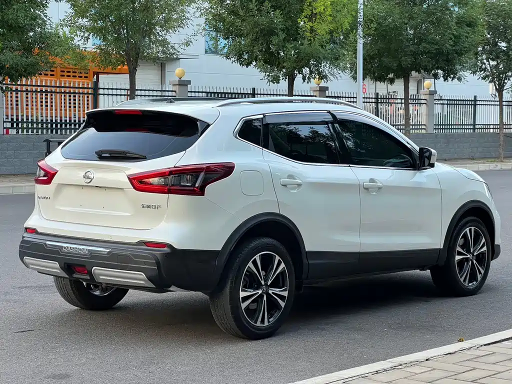 Qashqai 2022 2.0L CVT XV Prem Deluxe Edition купить на сайте DeffCars