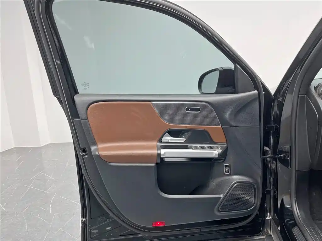 Mercedes-Benz GLB 2022 GLB 220 Fashion Model купить на сайте DeffCars